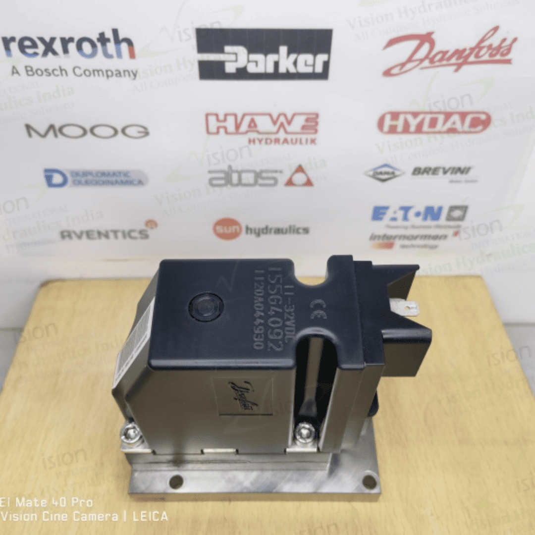 Danfoss 155G4092 PVEH120-Actuator--S4-1x4DIN-H-Active